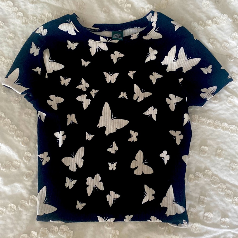 90s Butterfly Cropped Tee